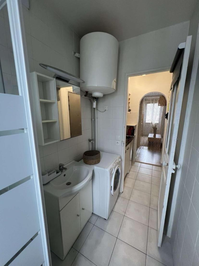 Charmant Appartement Aux Portes De Paris - 2Pax Saint-Ouen  ภายนอก รูปภาพ